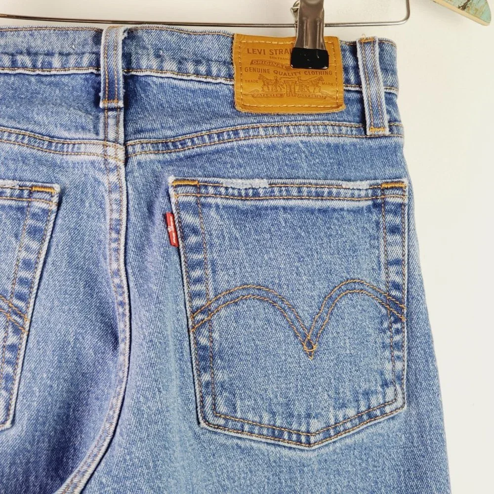 Levi's Wedgie Straight Button Fly Cropped Hi-Rise Jeans in Jive, Sz 24 - Picture 6 of 13